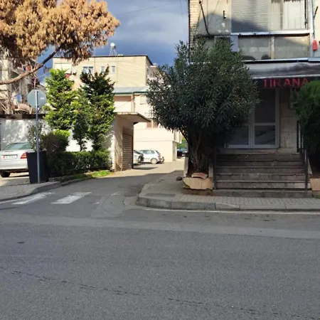 Sunny House Lejlighed Tirana