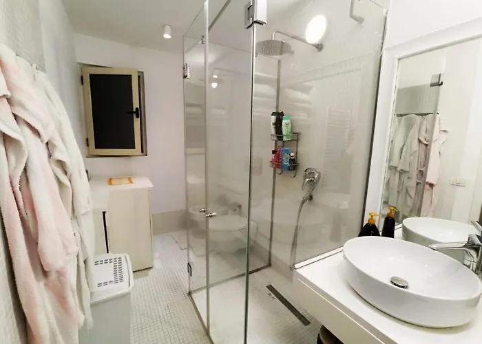 Sunny House * Tirana