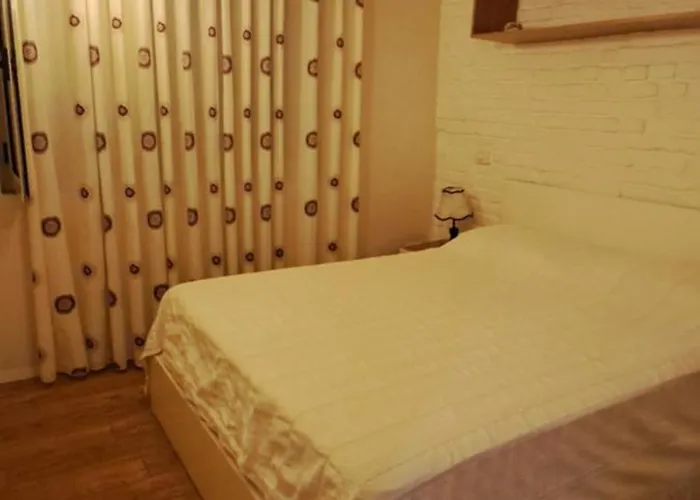 Sunny House * Tirana